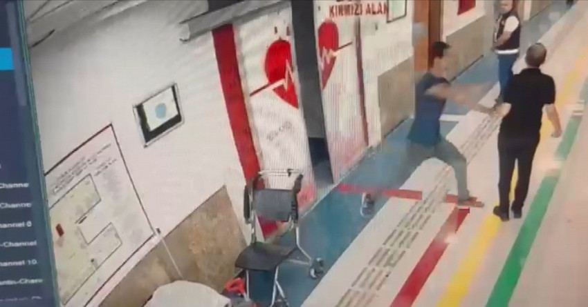 Acil serviste dehşet saçtı! Doktor ve güvenlik görevlisine bıçaklı saldırı - Resim : 3