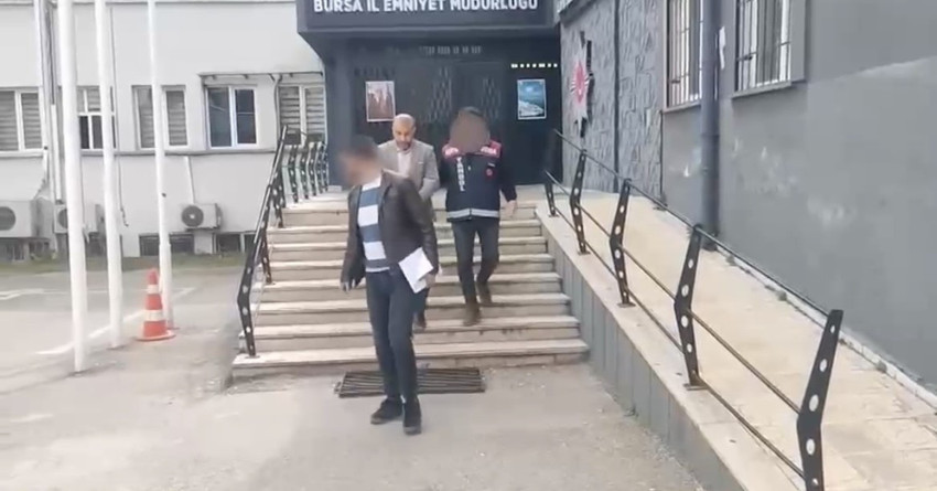 Sahte savcı ve polis vurgunu! Yaşlı çiftin 2 milyonluk ziynet eşyalarını çaldılar - Resim : 4