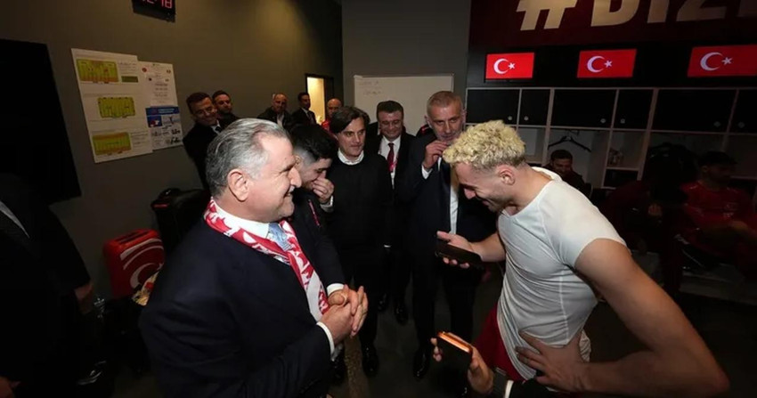 Cumhurbaşkanı Erdoğan'dan A Millilere tebrik telefonu - Resim : 1