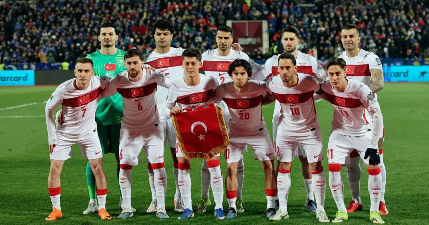 Sezen Aksu’dan A Milli Takım’a büyük jest! Dünya Kupası yolcuğuna özel şarkı - Resim : 1