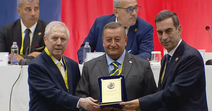 Fenerbahçe Yüksek Divan Kurulu Başladı! Aziz Yıldırım konuşacak - Resim : 1