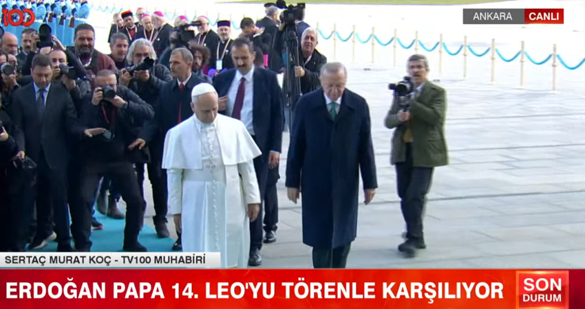 Erdoğan, Papa 14.Leo'yu Beştepe'de resmi törenle karşıladı! - Resim : 1
