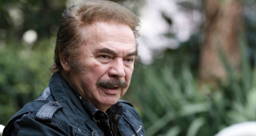 Orhan Gencebay hastaneye kaldırıldı - Resim : 1