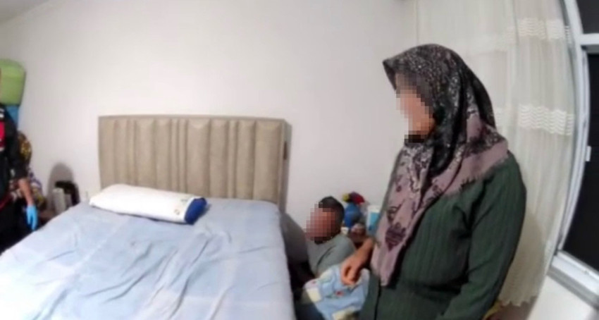 3 yıldır aranan şahsın saklandığı yer şaşırttı! O anlar saniye saniye kayıt altına alındı - Resim : 1