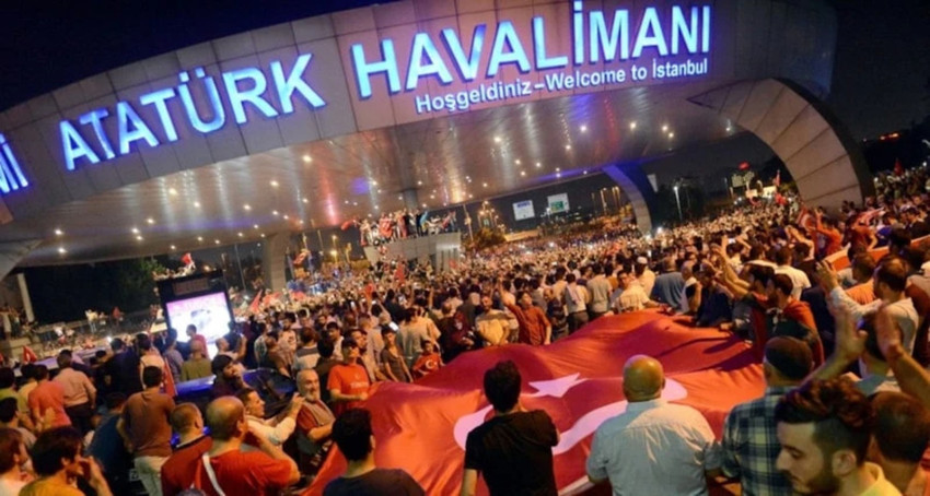 FETÖ'nün hain darbe girişiminin üzerinden 10 yıl geçti! Bakanlardan 15 Temmuz mesajları... - Resim : 5