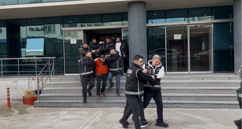 Bursa merkezli 5 ilde 'Sarallar' operasyonu; 14 gözaltı - Resim : 4