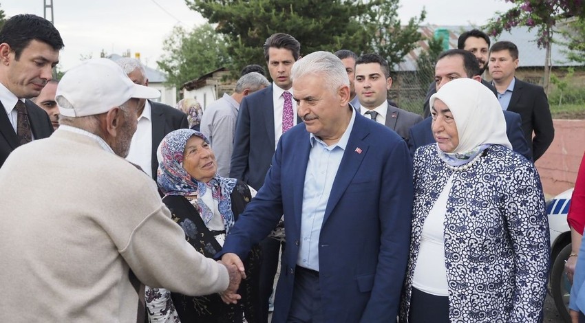 Binali Yıldırım baba ocağında