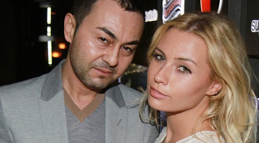 Sertaç Ortaç'la boşanan Chloe Loughnan baba evine geri döndü