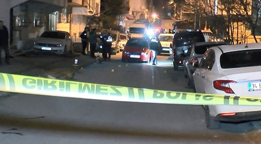 İstanbul'da torbacı dehşeti! Evinin önündeki torbacıları uyardı, bıçaklandı