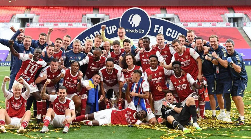 İngiltere Federasyon Kupası Arsenal'in