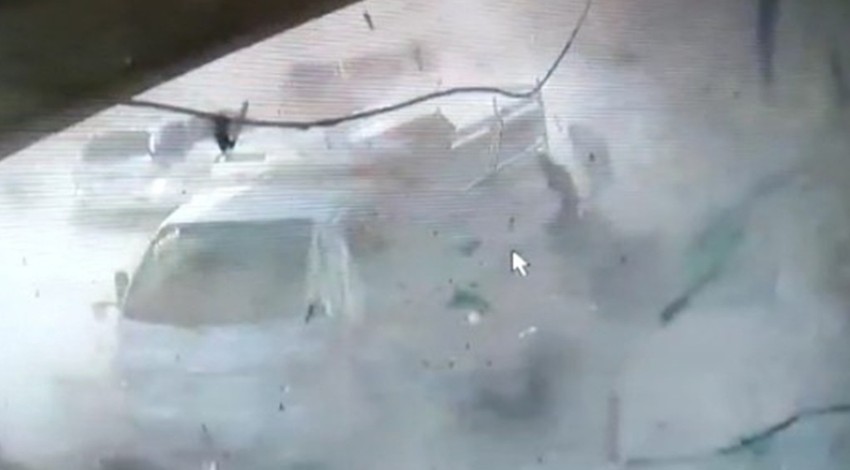 El Bab’taki patlama anı kameralara böyle yansıdı!