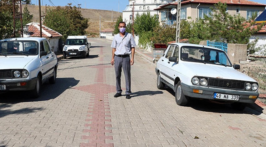 10 adımda bir şehir değiştiriyor!