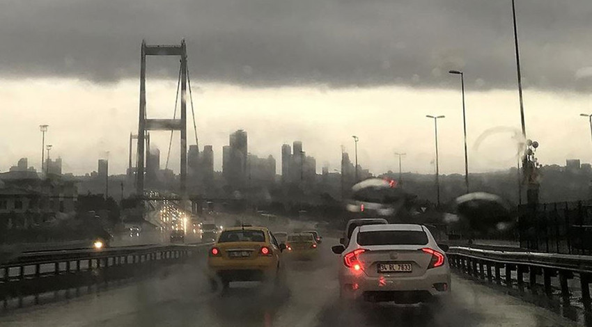 Meteoroloji iki il için saat verdi!.. Sağanak ve fırtına vuracak!