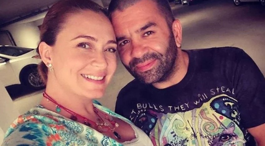Ceyda Düvenci, eşiyle öpüştüğü pozu paylaştı! Tepki yağdı