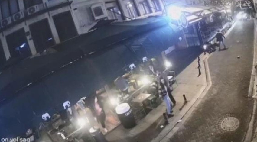 Kadıköy'de köpeğin kovaladığı motokurye kaza yaptı