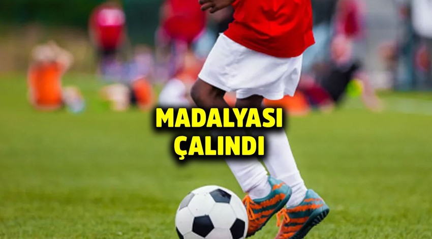 Yıldız futbolcunun Dünya Kupası'nda kazandığı madalya çalındı!