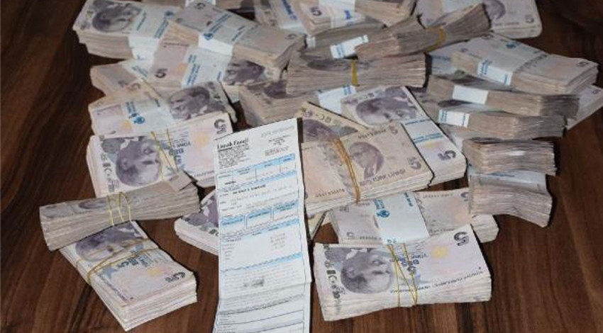 CHP Bursa İl Başkanlığı, elektrik faturası 5 liralık bonknotlarla ödedi