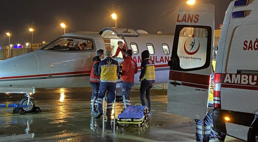 Sağlık Bakanlığı harekete geçti: Fas ve Mısır'daki iki Türk hasta, tedavileri için ambulans uçakla Türkiye'ye getirildi