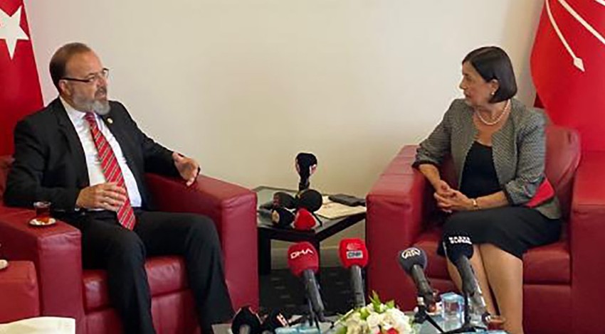 CHP ve AK Parti'nin bayramlaşmasına damga vuran 'EYT' tartışması