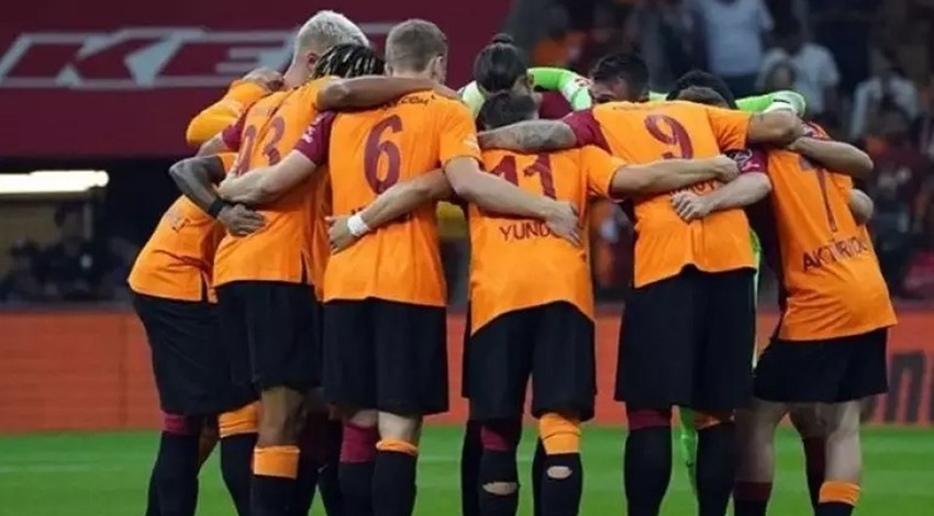 Ümraniyespor - Galatasaray maçının ilk 11’leri