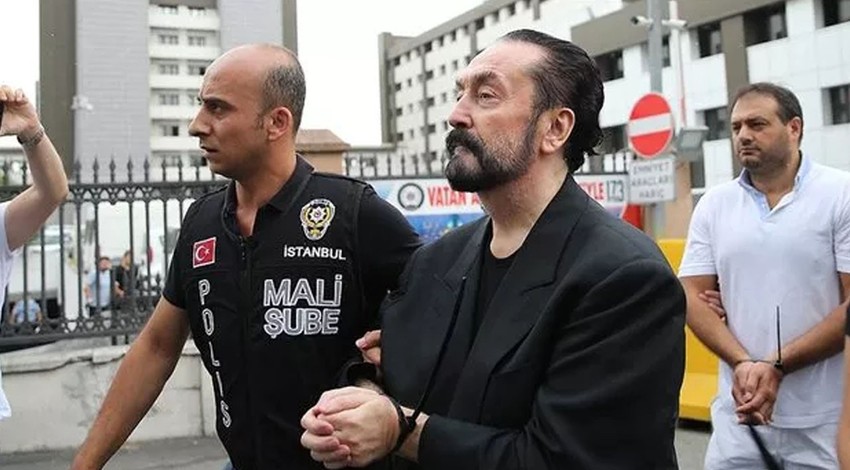 Adnan Oktar'ın yeniden yapılanmasına ağır darbe! 15 kişi yakalandı!