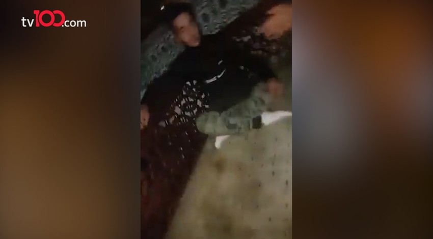 Gençlerden büyük saygısızlık! Önce cami hoparlöründen konuşma yaptılar sonra da şarkı açtılar