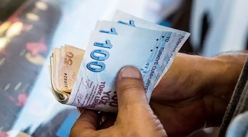 EYT çıkar çıkmaz kimler emekli olmaya hak kazanacak? İlk emekli maaşına kavuşacak grup kimler olacak? En avantajlı EYT'liler kimler?