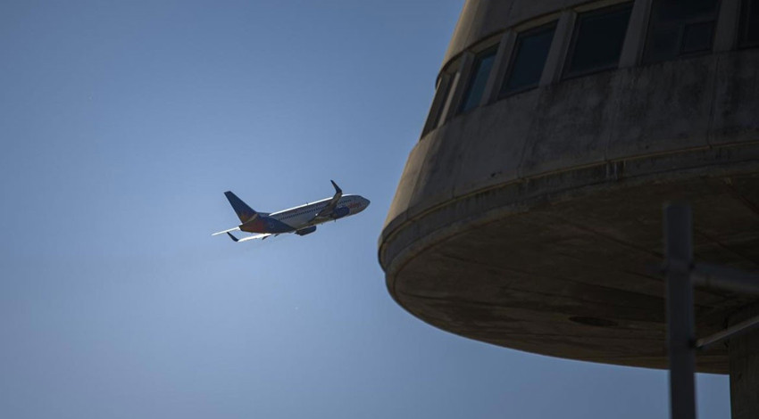 Fas'tan Türkiye'ye gelen yolcu uçağı acil iniş yaptı! 28 kişi kaçmaya çalıştı