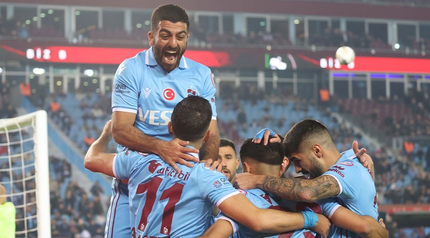 Karadeniz derbisini Trabzonspor kazandı!