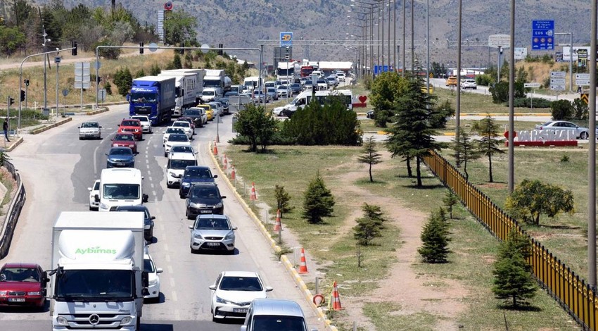 Türkiye'nin belki de en kritik noktası! Her bayram trafik kilit oluyordu! O görüntüler tarihe karışıyor