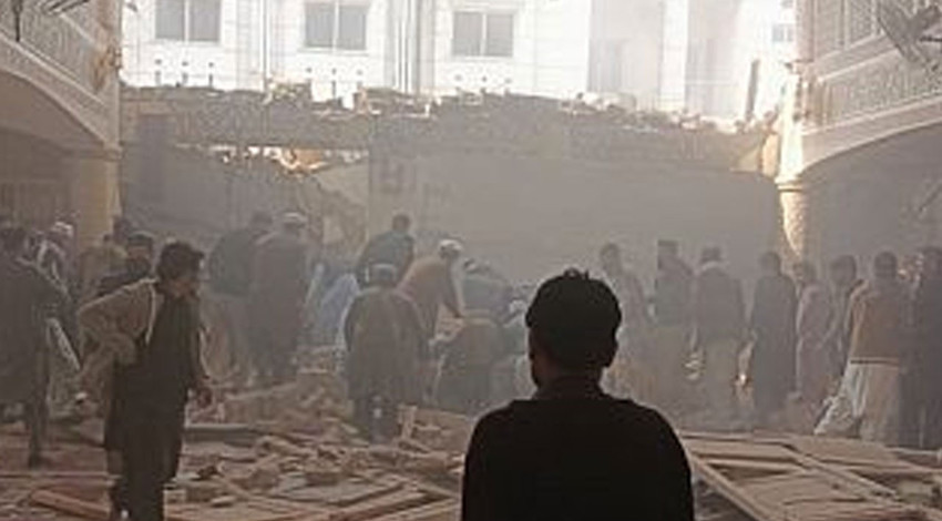 Pakistan'da camiye intihar saldırısı: 28 kişi öldü, 150'den fazla kişi yaralandı