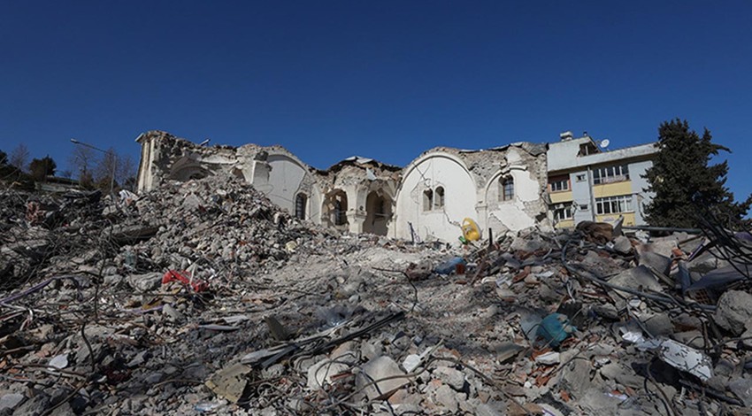 Adıyaman'da tarihi yapılarda da yıkım yaşandı