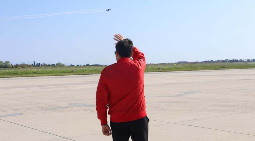 TEKNOFEST'te nefes kesen anlar! İnsanlı ve insansız savaş uçakları birlikte uçtu: Gökyüzü şenlendi