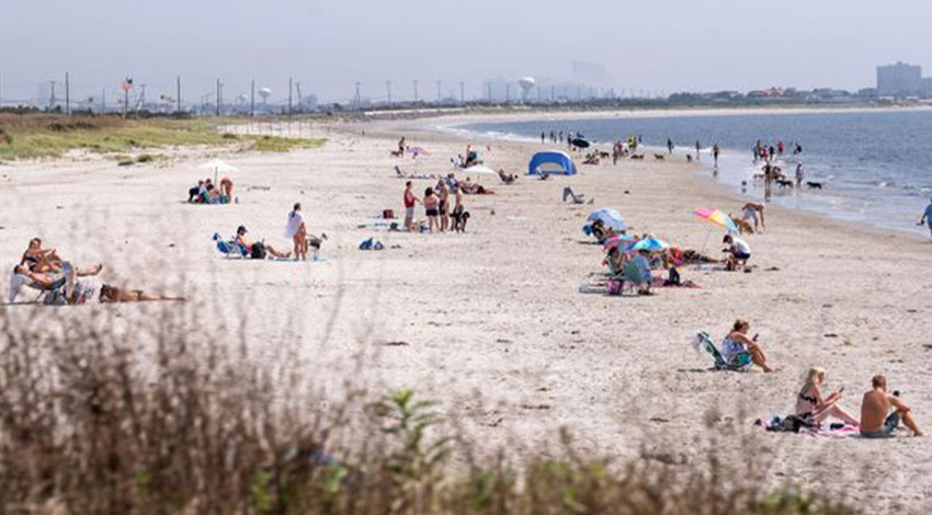 Genç bir kıza saldırıp hastanelik ettikten sonra yeni av için geri döndü. Yetkililer sabah saatlerinde yeniden bölgede gördüklerini açıkladı