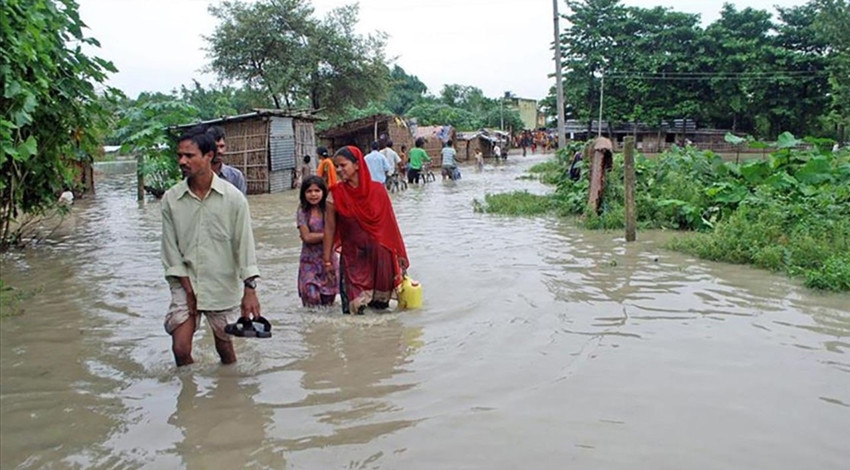 Nepal'de sel ve toprak kayması: En az beş kişi öldü, 29 kişi kayıp