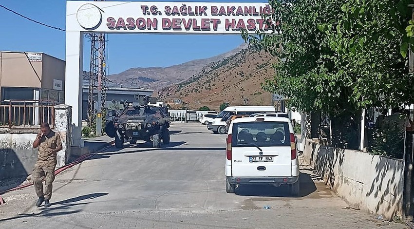 Damat ile kayınpeder çatıştı! Köyde geniş güvenlik önlemi alındı