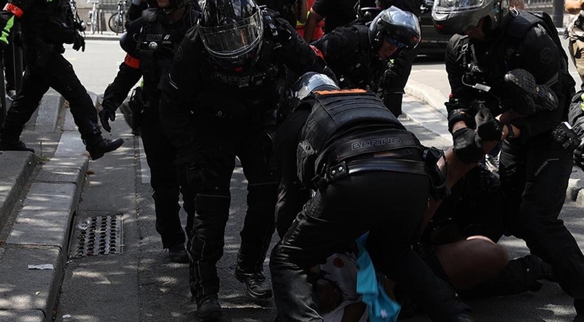 Polis'te polise şiddetten iki ayrı soruşturma
