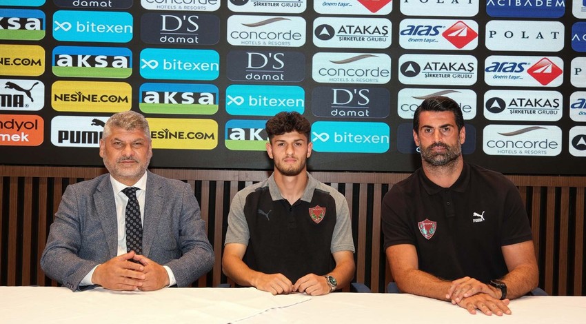 Hatayspor, yeni transferini açıkladı! Genç futbolcu 4 yıllık sözleşmeyi imzaladı