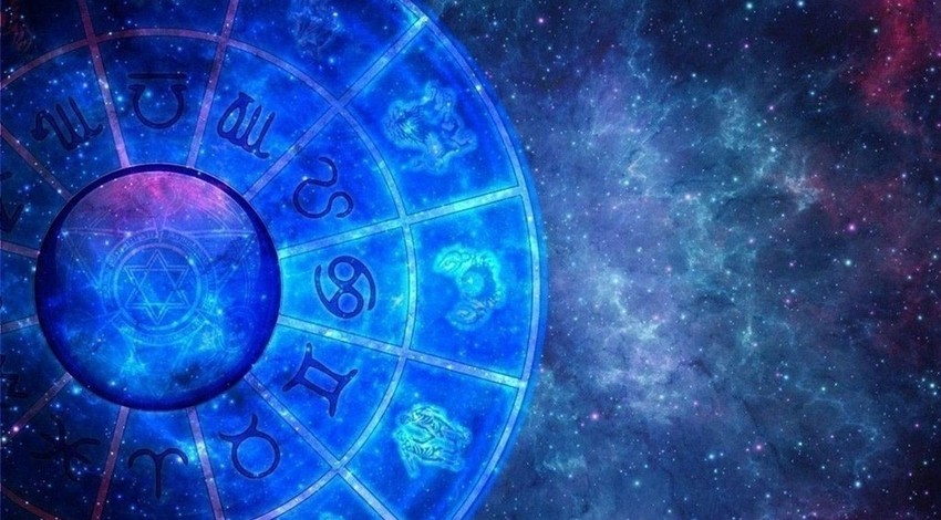 Aslan burcundaki yeniay bizi sarsacak. Bütün burçlar derinden etkilenebilir. Peki Aşk para sağlık konularında kimi neler bekliyor? İşte 12 Ağustos Cumartesi burç yorumları