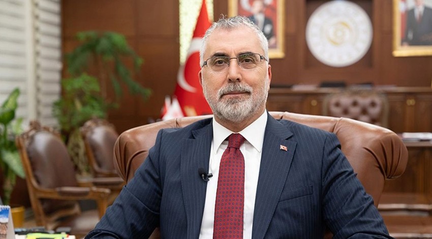 Milyonlarca kişiyi ilgilendiriyor! Bakan Işıkhan'dan memur zammına ilişkin açıklama