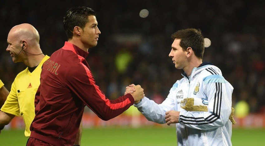Futbolseverlere müjde! Ronaldo ve Messi son kez karşılaşabilir