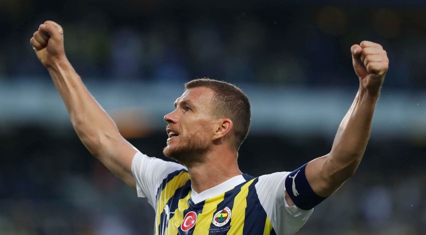 Boşnak Elması Edin Dzeko’dan samimi açıklamalar! Fenerbahçe için övgü dolu sözler: “Fenerbahçe, Türkiye'nin Real Madrid'i”