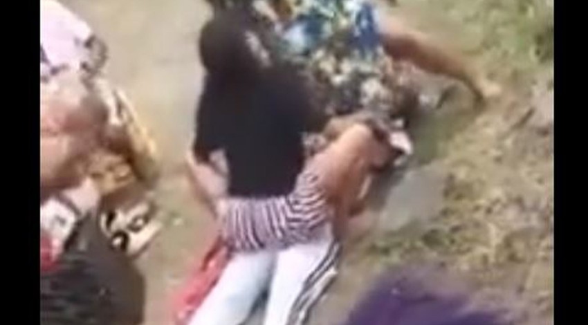 Dünya böyle bir düğünü ilk defa görüyor... Çılgınca, duyunca kulaklarınız kanamaya başlayacak. Baldız, damadın önünde twerk yaptı. Damadın o hareketi yakacaktı
