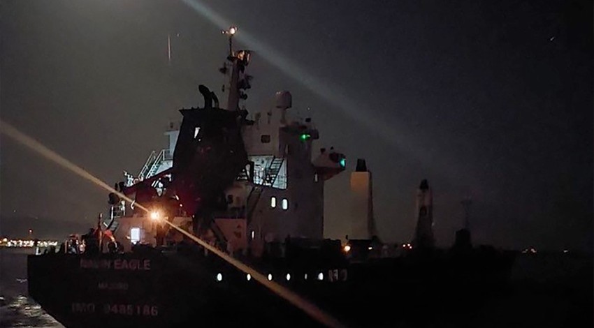 Çanakkale Boğazı'nda kargo gemisi arızalandı: Karanlık Liman Bölgesi'ne götürülerek demirletildi