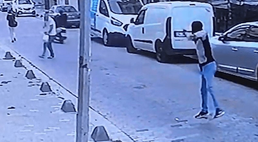 Teksas değil Küçükçekmece! Maskeli 2 kişi ortalığı savaş alanına çevirdi