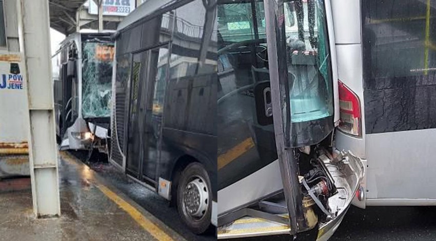 Küçükçekmece'de  2 metrobüs kafa kafaya çarpıştı!