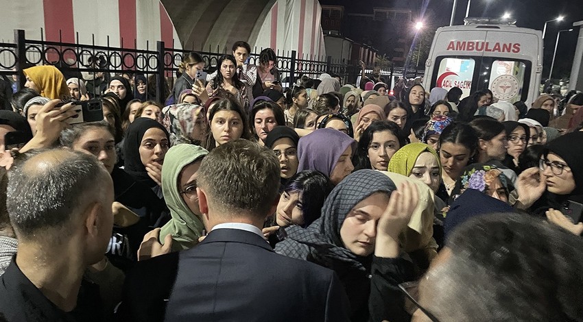 BAKAN BAK, AYDIN'DA KYK YURDUNDAKİ ASANSÖR KAZASINA İLİŞKİN KONUŞTU
