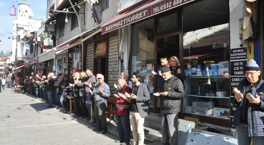 Bolu'da asırlardır yapılan esnaf duasında Atatürk'te anıldı