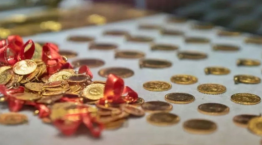 Altın yatırımcısı dikkat! Dün rekor kırdı bugün normal seyrini sürdürüyor. İşte güncel altın fiyatları