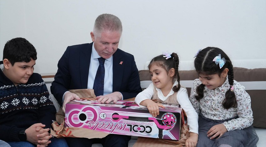 Çocukların, “Bir Çocuk Bir Dilek” projesiyle isteklerine kavuşmaya başladı
